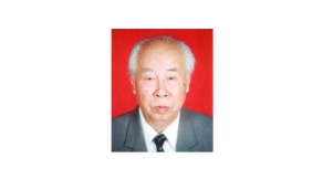 崔瑞珍.1980年－1984年任學(xué)校校長；1984年－1989年任學(xué)校黨委書記